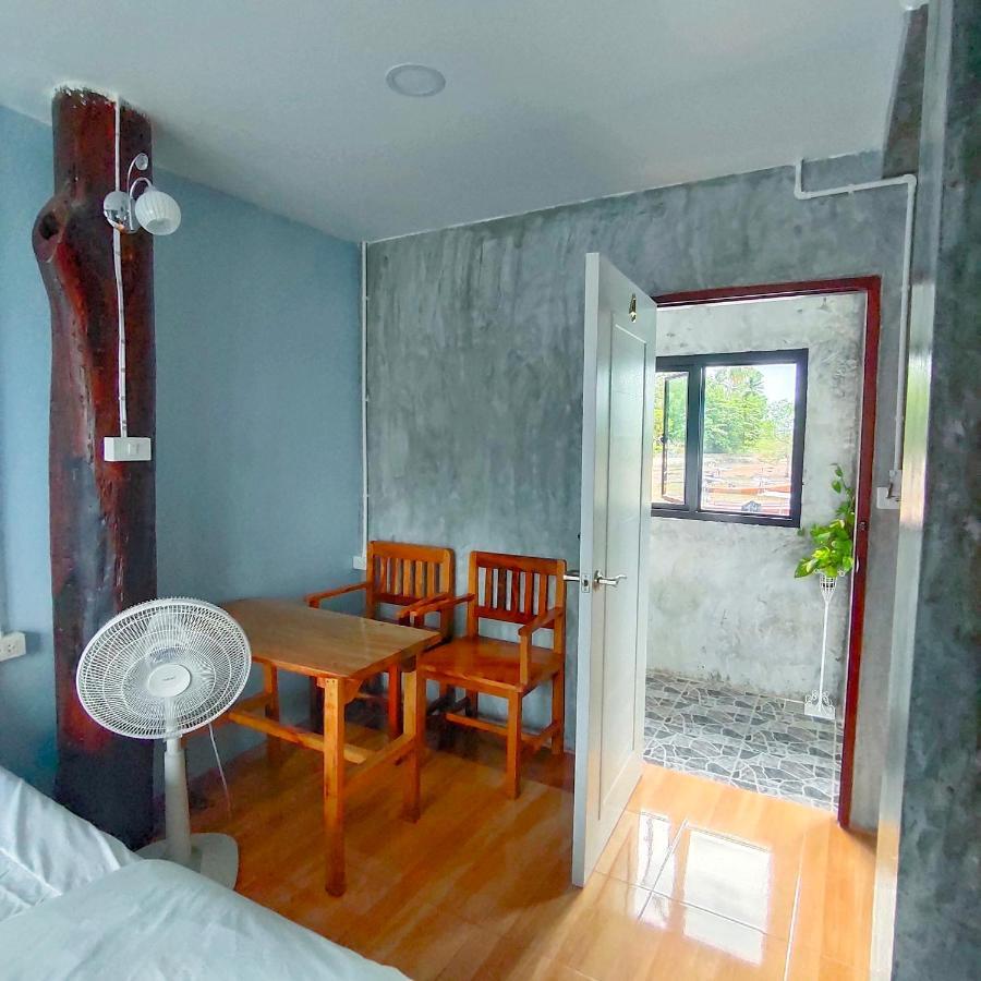 Poohry Seaview Apartman Ko Lanta Kültér fotó