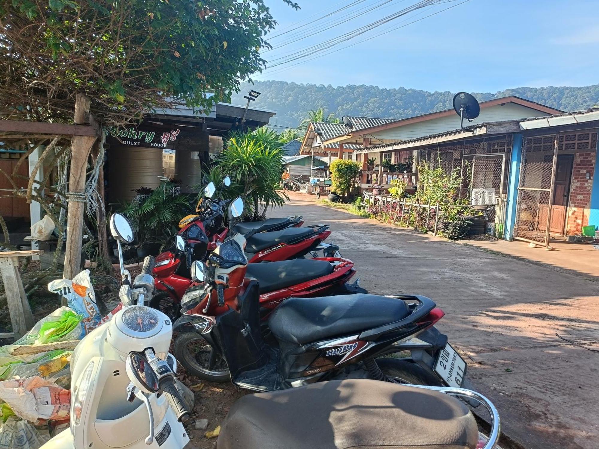 Poohry Seaview Apartman Ko Lanta Kültér fotó