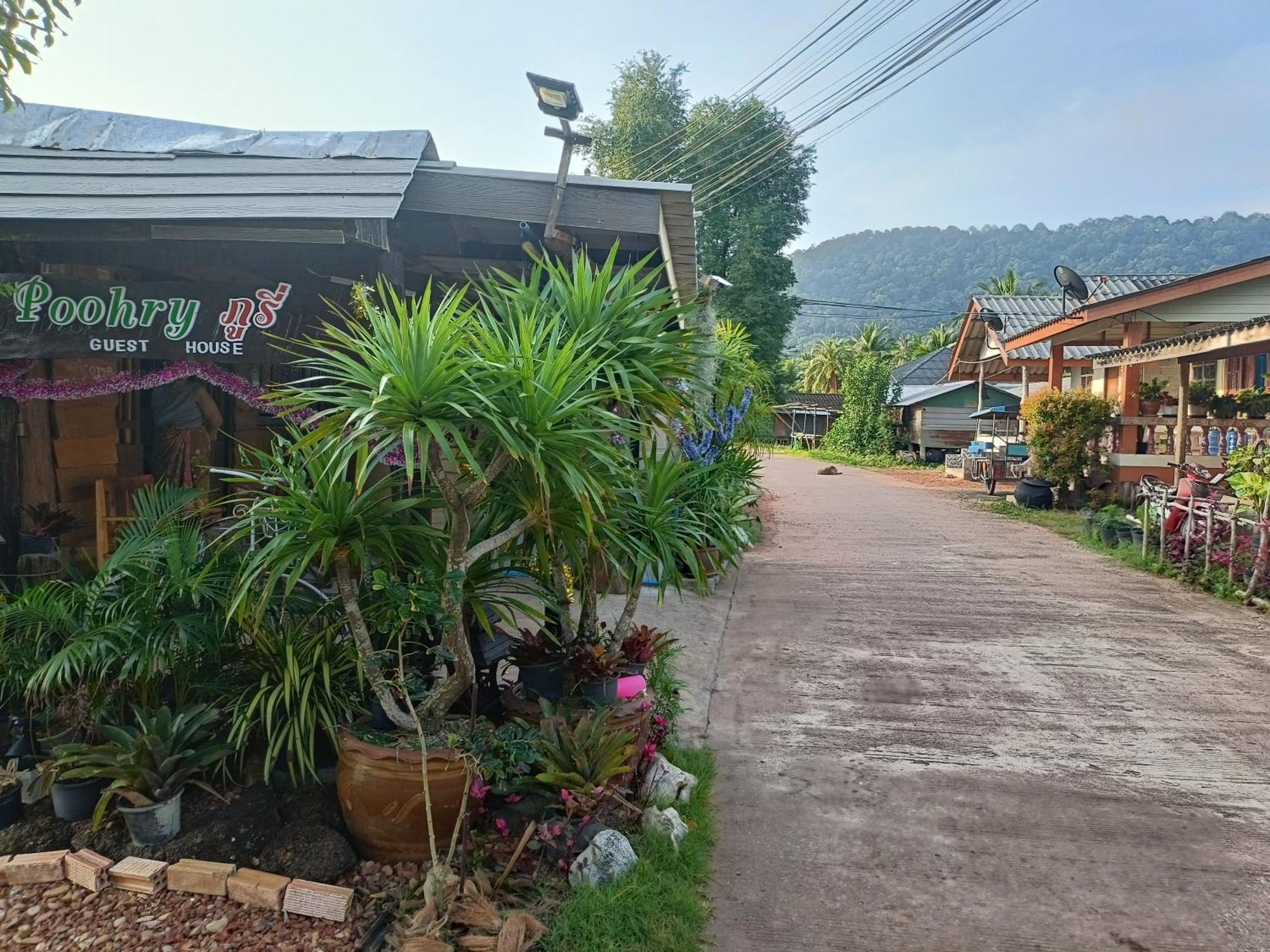 Poohry Seaview Apartman Ko Lanta Kültér fotó