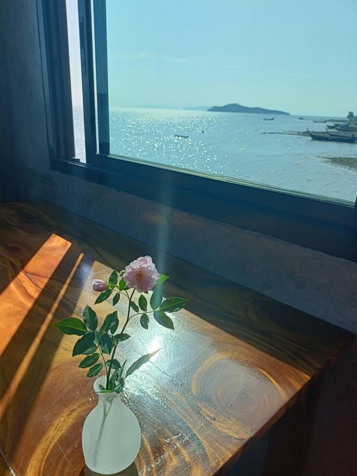 Poohry Seaview Apartman Ko Lanta Kültér fotó