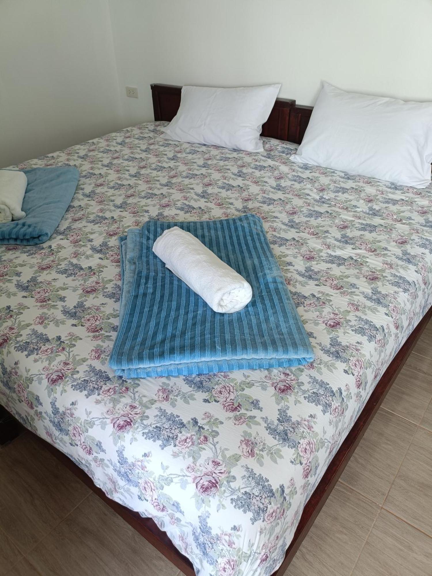 Poohry Seaview Apartman Ko Lanta Kültér fotó