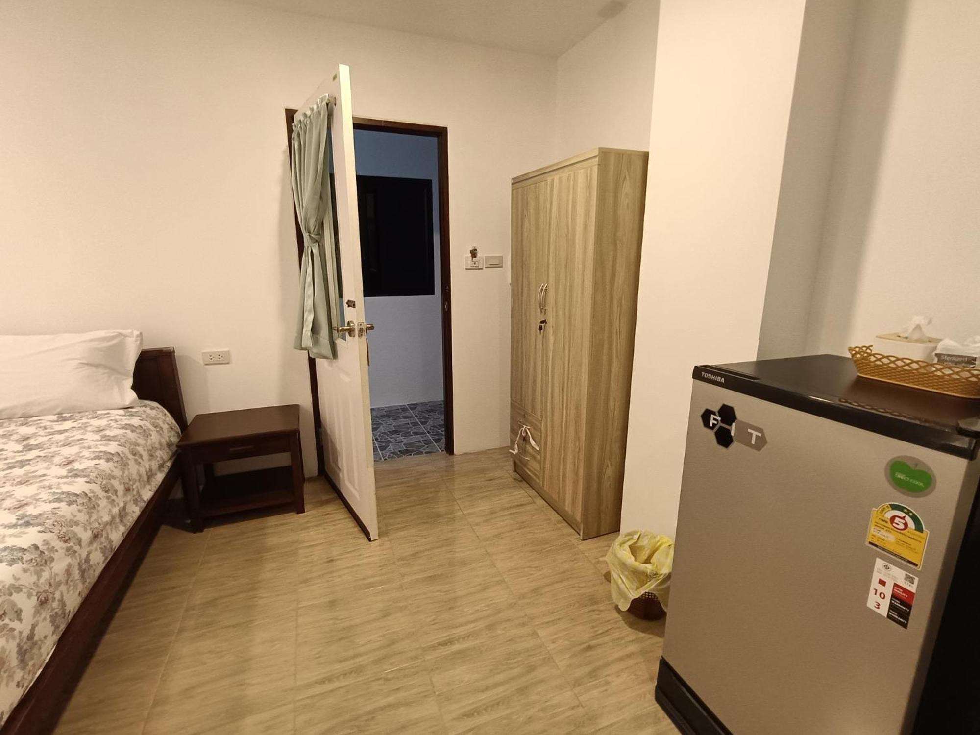 Poohry Seaview Apartman Ko Lanta Kültér fotó